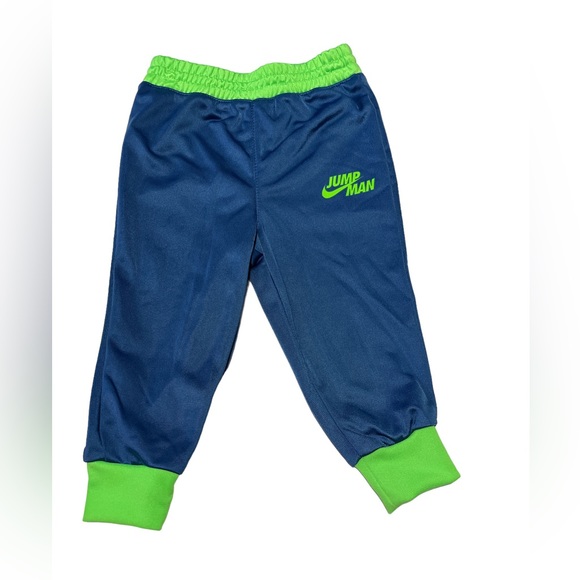 NWT Jordan Little Boy Therma Dri Fit Jacket & Pants 2 Piece Set - Picture 2 of 6